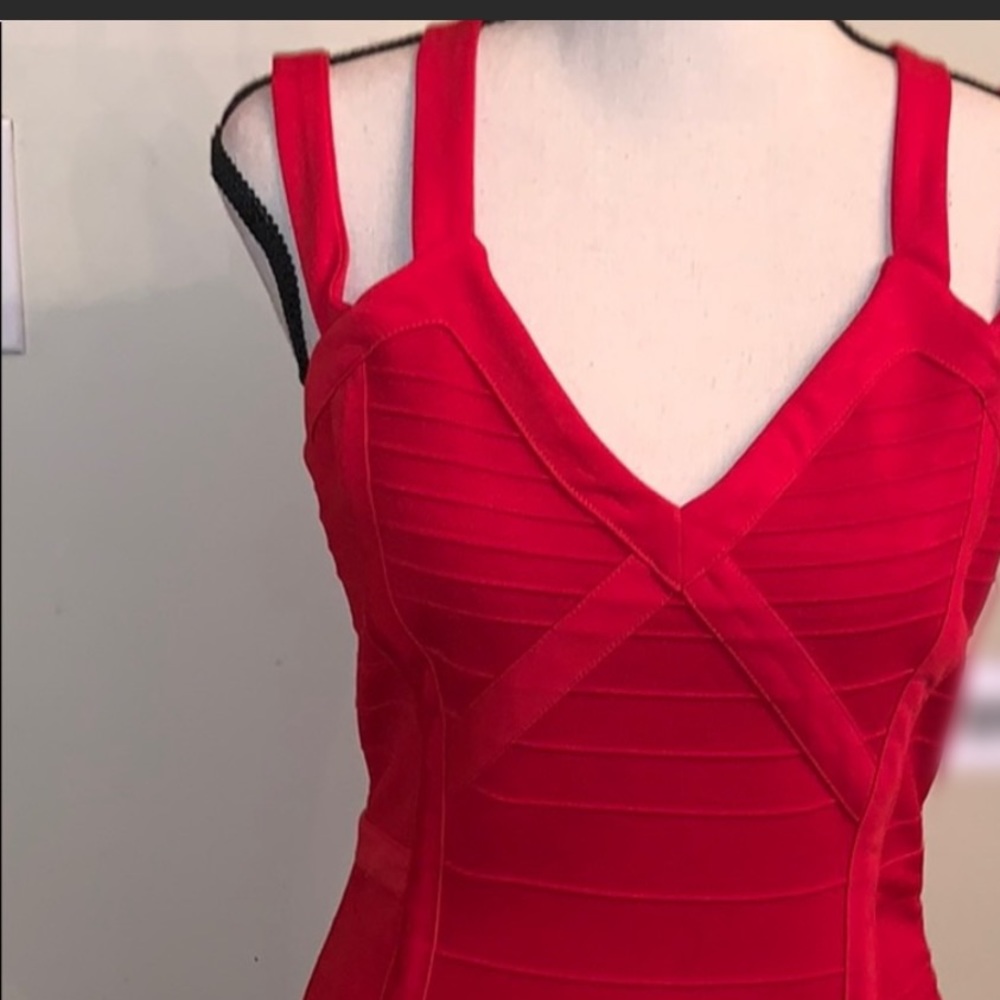 Red bodycon dress